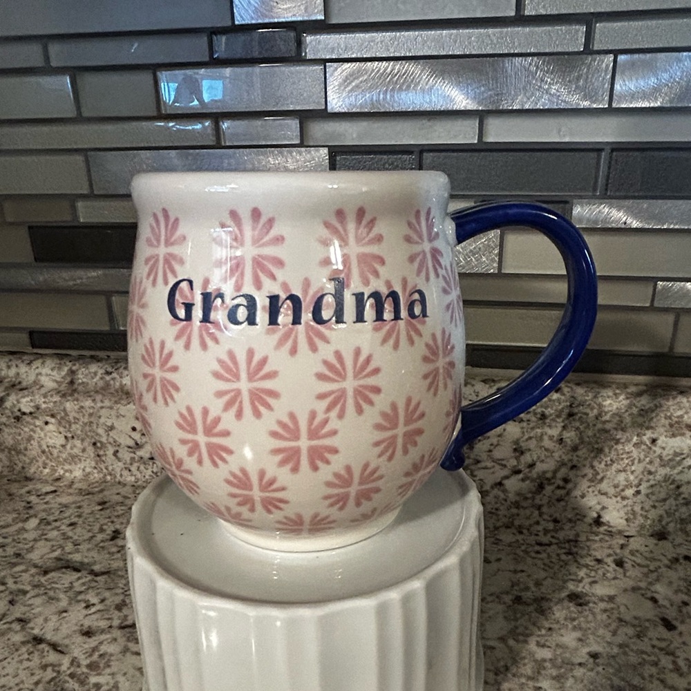 Tag 'Grandma' Pink White Blue Floral Pattern Coffee Tea Mug Drink Ware Kitchen